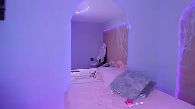 Lolarose_ from StripChat