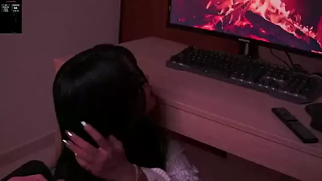 MaddisRock from StripChat