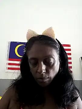 Mamakarma1403 from StripChat