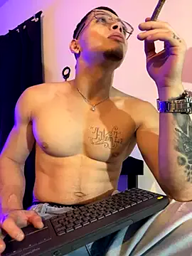 Matt_your_master_ from StripChat