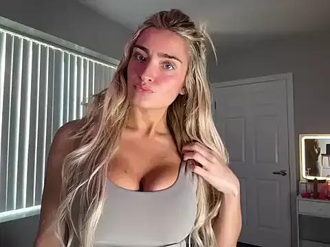 Meggsworld from StripChat