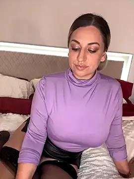 Miamellycious from StripChat