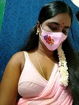 Mini-queen from StripChat