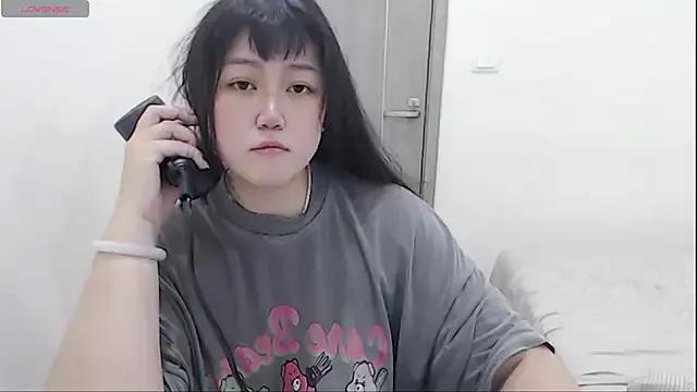 Minnie9009 from StripChat