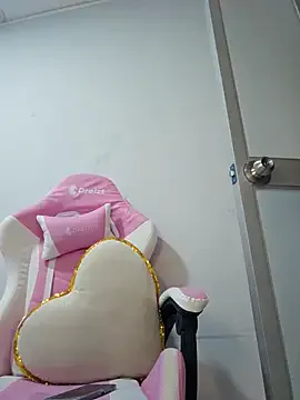 Miss_Pompitas23 from StripChat