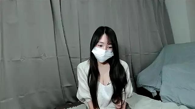 Miumiu_0304 from StripChat