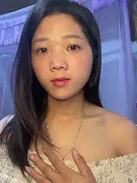Moii221 from StripChat