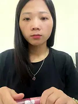 Moii221 from StripChat