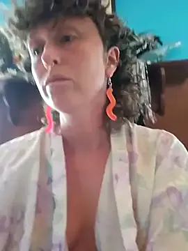 Mossy_kiss from StripChat