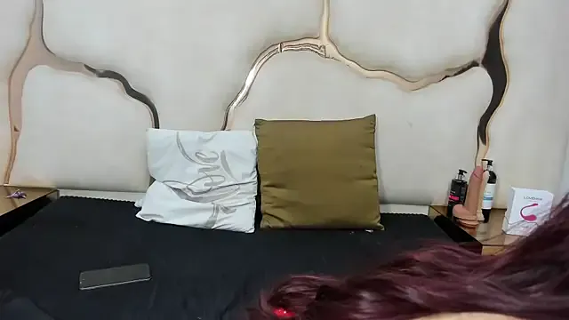 NatallySmiith from StripChat