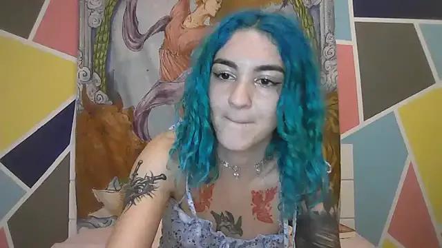 Peetitefairy from StripChat