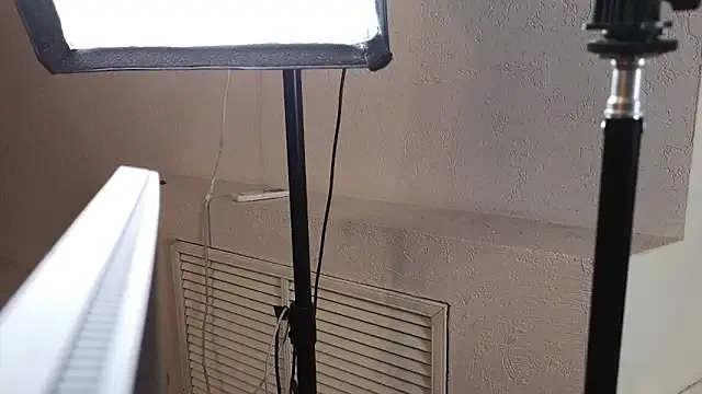 Penelope_Pinky from StripChat