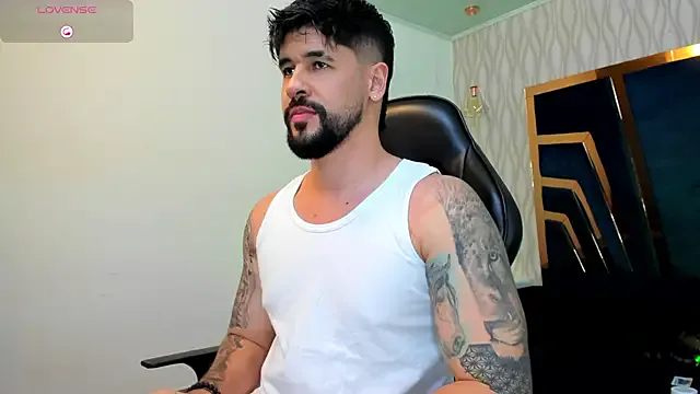 Petesevans from StripChat