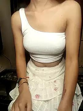 Poojaji690 from StripChat