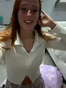 Poppy_frankie from StripChat