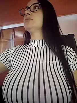 Preetypeach from StripChat