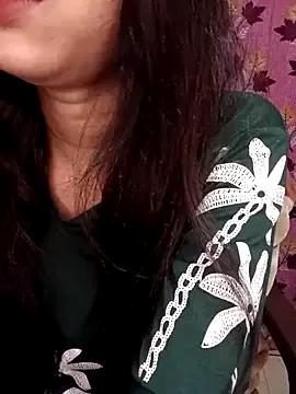 Queen_Pooja7 from StripChat