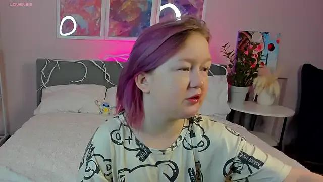 Sara_Robinson from StripChat