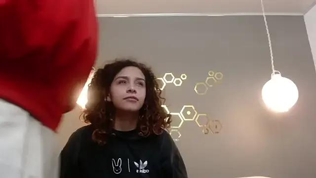 Sarabubbie from StripChat