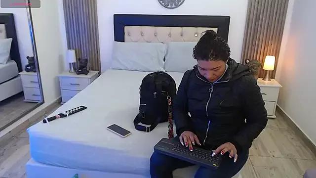 Serena_Houstonn from StripChat