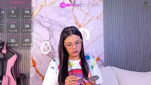 Shasa_8 from StripChat