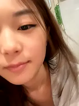 Sweet-Angel999 from StripChat