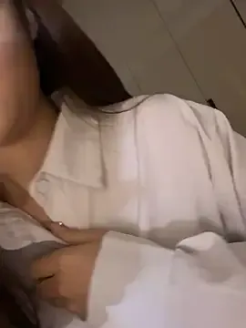 Sweet-Angel999 from StripChat