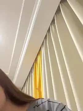 Sweet-Angel999 from StripChat