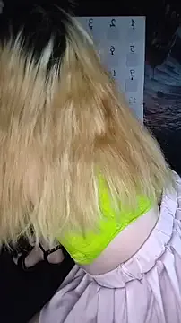 Sweet-SpicyOff from StripChat