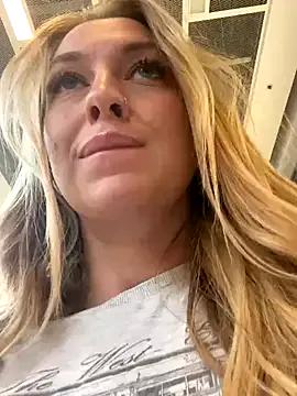 Sweet___Emily from StripChat