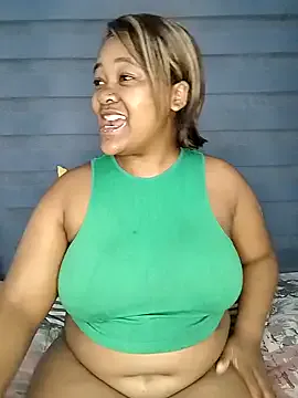 SweetJuicyPussy97 from StripChat