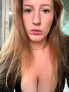 Sweety_Foxy69 from StripChat