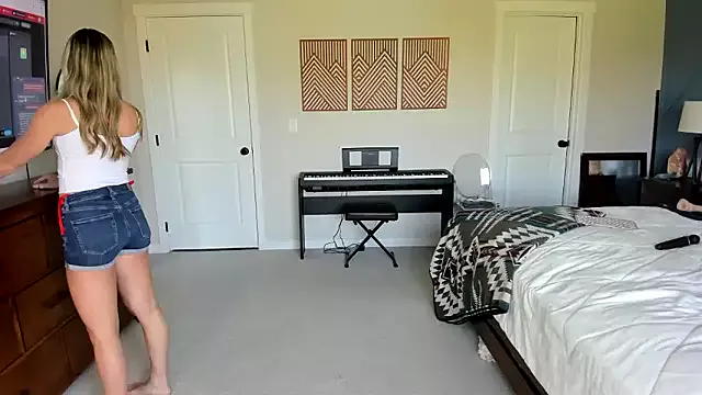 Xxyourgirlblair from StripChat