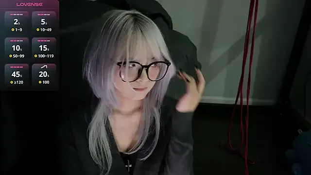 Yu_UwU_ from StripChat