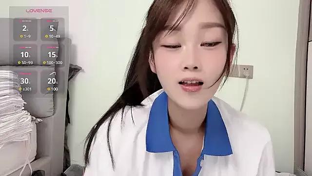 Yueyue2003 from StripChat